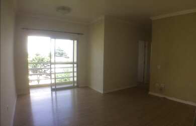 Imagem: O apartamento possui 3 Dormitórios, 1 Banheiro, 1 Vaga na garagem