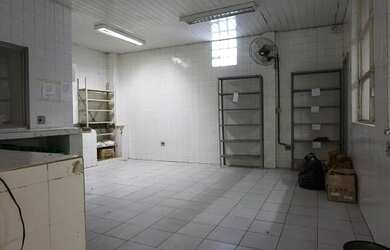 Imagem 5: Galpão, 1700 m² - venda por R$ 2.500.000,00 ou aluguel por R$ 12.000,00/mês...