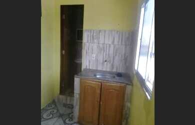 Imagem: A casa possui 1 Dormitório, 1 Banheiro, 28m² de Área e está