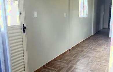 Imagem: A casa possui 2 Dormitórios, 1 Banheiro e está localizado