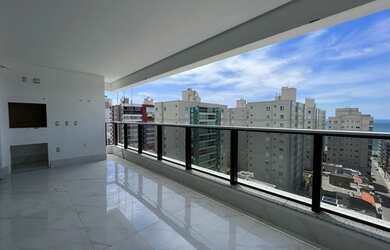 Imagem: O apartamento possui 4 Dormitórios, 5 Banheiros, 3 Vagas na