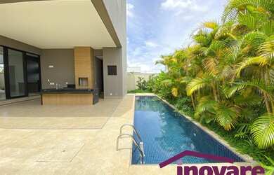 Imagem: A casa em condomínio possui 4 Dormitórios, 5 Banheiros, 5