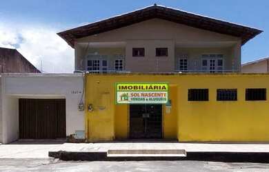 Imagem: A casa possui 3 Dormitórios, 3 Banheiros, 3 Vagas na garagem