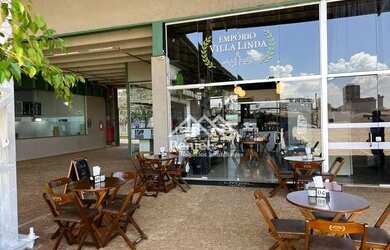 Imagem: O depósito possui 5 Vagas na garagem, 37m² de Área e está