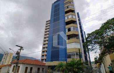 Imagem: O apartamento possui 3 Dormitórios, 1 Banheiro, 210m² de Área