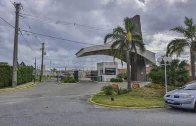 Imagem: A casa em condomínio possui 2 Dormitórios, 2 Banheiros, 1