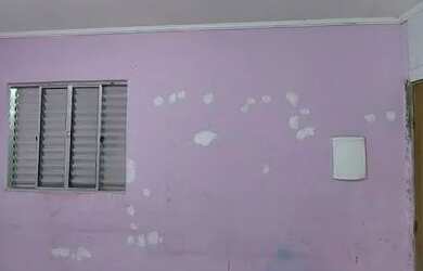 Imagem: A casa possui 2 Dormitórios, 1 Banheiro, 50m² de Área, Varanda