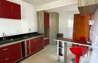 Imagem: A casa possui 3 Dormitórios, 2 Banheiros, 1 Vaga na garagem