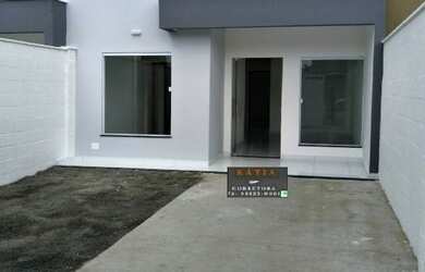 Imagem: A casa possui 2 Dormitórios, 2 Banheiros, 2 Vagas na garagem