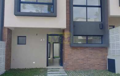 Imagem 3: Sobrado em Condomínio Alto Padrão com 3 Dormitórios em Santa Felicidade Viva