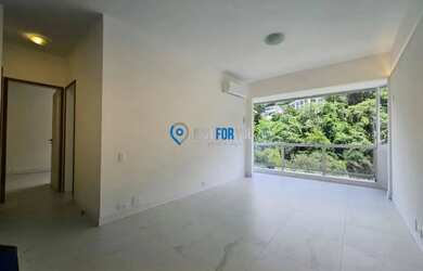 Imagem: O apartamento possui 2 Dormitórios, 3 Banheiros, 1 Vaga na