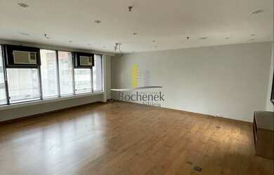 Imagem: O depósito possui 1 Vaga na garagem, 45m² de Área e está