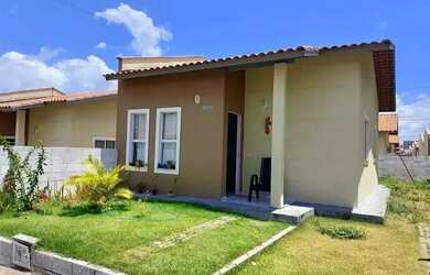 Imagem: A casa em condomínio possui 2 Dormitórios, 1 Banheiro, 2 Vagas