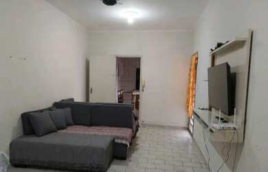 Imagem: A casa possui 2 Dormitórios, 1 Banheiro, 1 Vaga na garagem