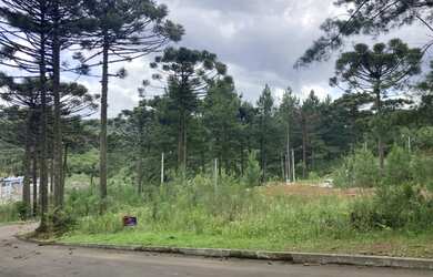 Imagem: O terreno possui 540m² de Área e está localizado em Dutra