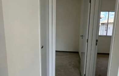 Imagem 2: Casa 2/4 solta dos dois lados, próximo da Av. Fraga Maia