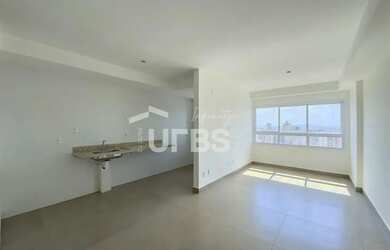 Imagem: O apartamento possui 3 Dormitórios, 1 Banheiro, 2 Vagas na