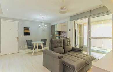 Imagem: O apartamento possui 3 Dormitórios, 3 Banheiros, 2 Vagas na