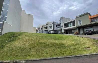 Imagem: O terreno possui 207m² de Área e está localizado em Bairro