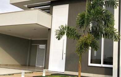 Imagem: A casa em condomínio possui 3 Dormitórios, 4 Banheiros, 4