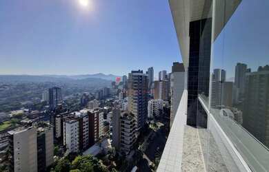 Imagem: O apartamento possui 3 Dormitórios, 4 Banheiros, 2 Vagas na