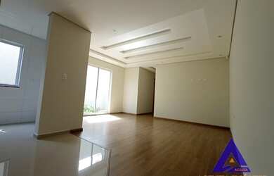 Imagem: O apartamento possui 3 Dormitórios, 1 Banheiro, 2 Vagas na