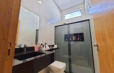 Imagem: A casa à venda possui 3 Dormitórios, 2 Banheiros e 51m² de