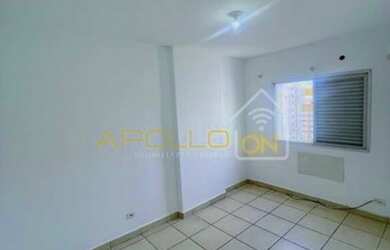 Imagem: O apartamento possui 1 Dormitório, 1 Banheiro, 1 Vaga na garagem