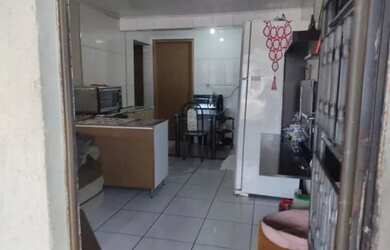 Imagem: A casa possui 2 Dormitórios, 2 Banheiros, 11m² de Área e