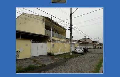 Imagem: A casa possui 3 Dormitórios, 2 Banheiros, 1 Vaga na garagem