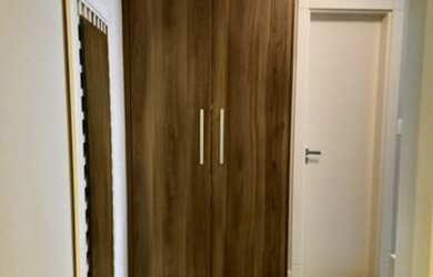 Imagem: O apartamento possui 3 Dormitórios, 1 Banheiro e 2 Vagas na