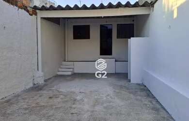 Imagem: A casa possui 2 Dormitórios, 1 Banheiro, 70m² de Área e