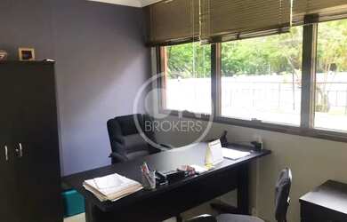 Imagem: O depósito possui 35m² de Área e está localizado em Barra