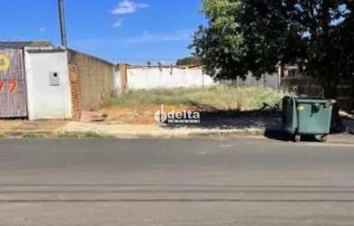 Imagem: O terreno possui 10m² de Área e está localizado em Santa