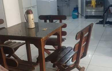 Imagem: A casa possui 4 Dormitórios, 3 Banheiros, 1 Vaga na garagem