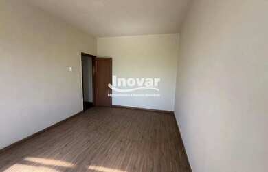 Imagem 14: Casa com 3 quartos com aproximadamente 105m² no coração da Avenida...