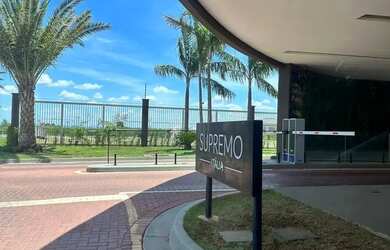 Imagem: O terreno possui 720m² de Área e está localizado em Morada