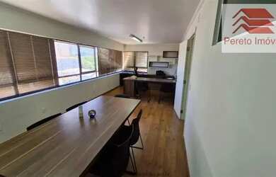 Imagem: O depósito possui 1 Vaga na garagem, 72m² de Área e está