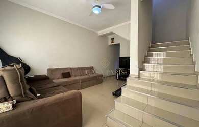 Imagem: A casa à venda possui 5 Dormitórios, 5 Banheiros, 5 Vagas