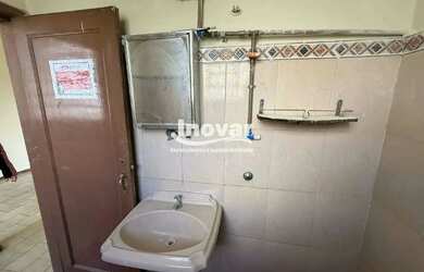 Imagem 8: Casa com 3 quartos com aproximadamente 105m² no coração da Avenida...