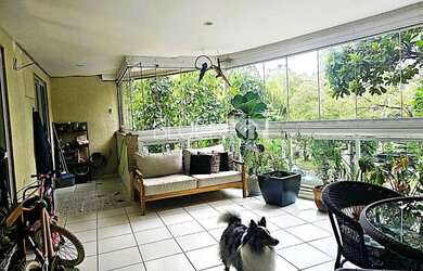 Imagem: O apartamento possui 3 Dormitórios, 2 Banheiros, 2 Vagas na