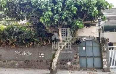 Imagem: A casa possui 3 Dormitórios, 2 Banheiros, 1 Vaga na garagem