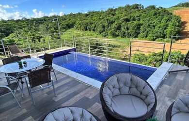 Imagem: A casa em condomínio possui 4 Dormitórios, 5 Banheiros, 4