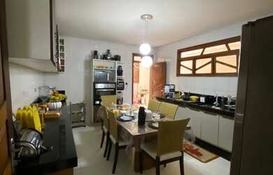 Imagem 14: Vendo Casa no Candeias em Vitória da Conquista com 6/4 e 2 suítes