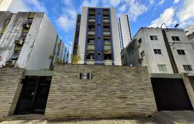 Imagem: O apartamento possui 3 Dormitórios, 1 Banheiro, 1 Vaga na garagem