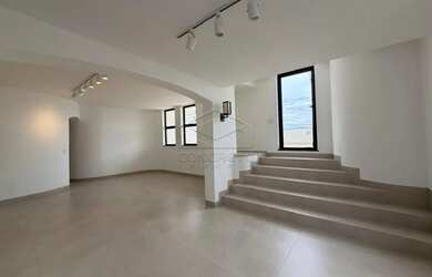 Imagem 15: Casa Sobrado em Jaú. Piscina, Churrasqueira, VarandaeÁrea de serviço