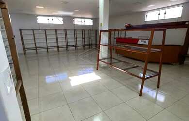 Imagem: O depósito possui 200m² de Área e está localizado em Vila