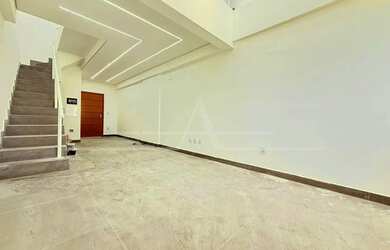 Imagem: O depósito possui 1 Vaga na garagem e 68m² de Área e está