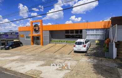 Imagem: A casa possui 1 Dormitório, 5 Banheiros, 5 Vagas na garagem