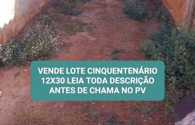 Imagem: A casa possui 2 Dormitórios, 1 Banheiro, 5 Vagas na garagem